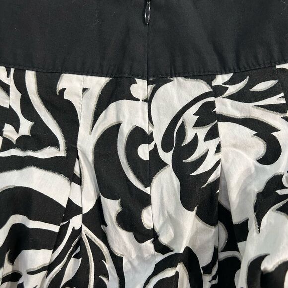 Cache Black and White Skirt - EUC 10 - Picture 3 of 6